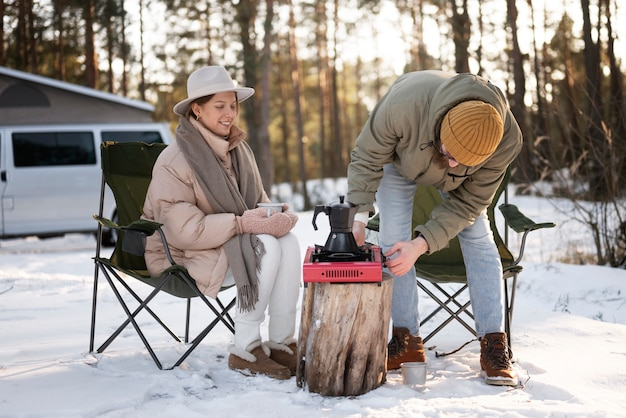 Charging Portable Heat Pump with Jackery Solar Generator