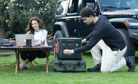Jackery Solar Generator 2000 v2