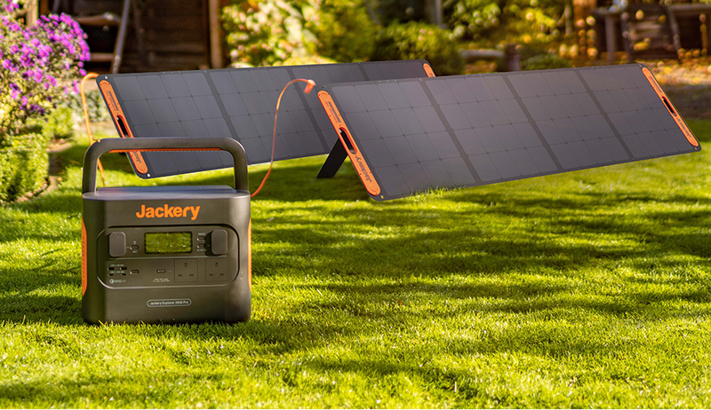 Jackery Solar Generator 2000 Pro