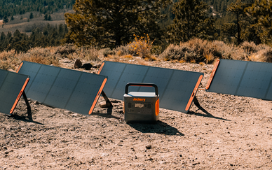 Jackery Solar Generator Provides Solar Energy During Cold Winter