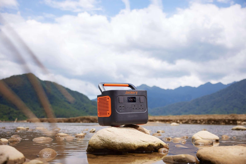 portable power station for offshore operations