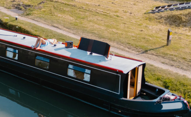 Use Jackery Solar Generator on Narrowboat