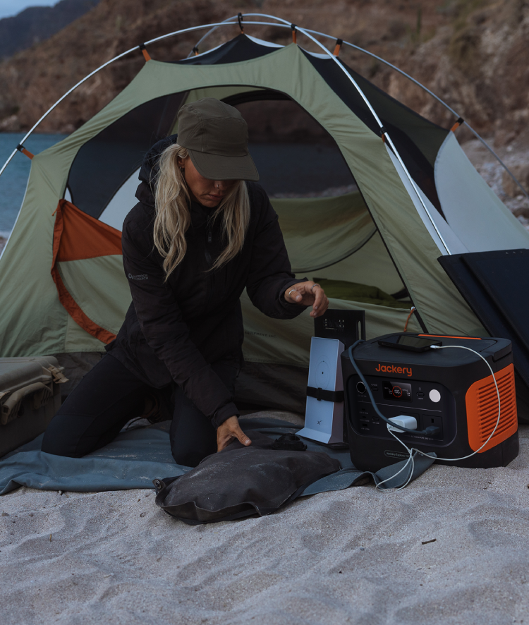 Winter Camping in the UK: Stay Warm & Powered with Jackery