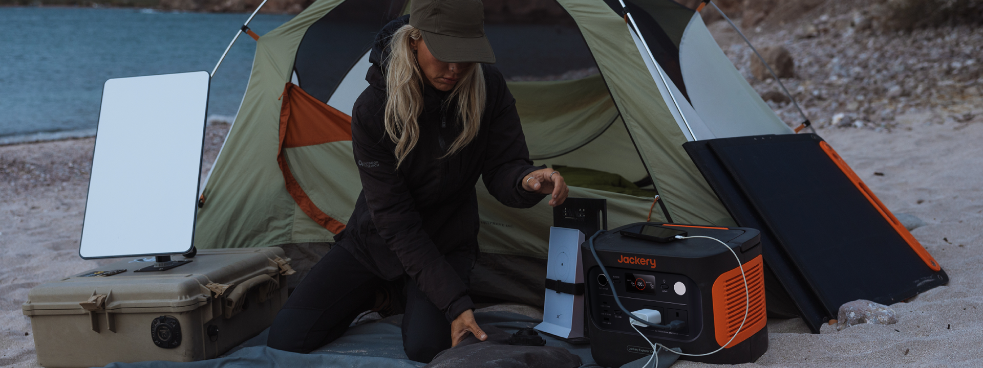 Winter Camping in the UK: Stay Warm & Powered with Jackery